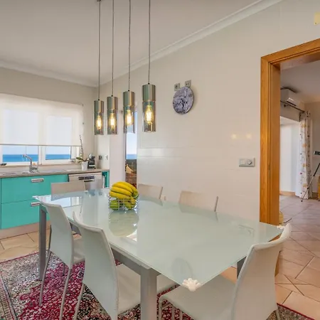 #291 Ocean View Family & Pool * Albufeira
